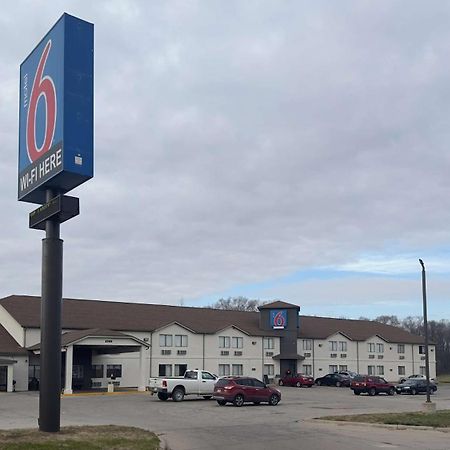 Motel 6-Waterloo, Ia エクステリア 写真
