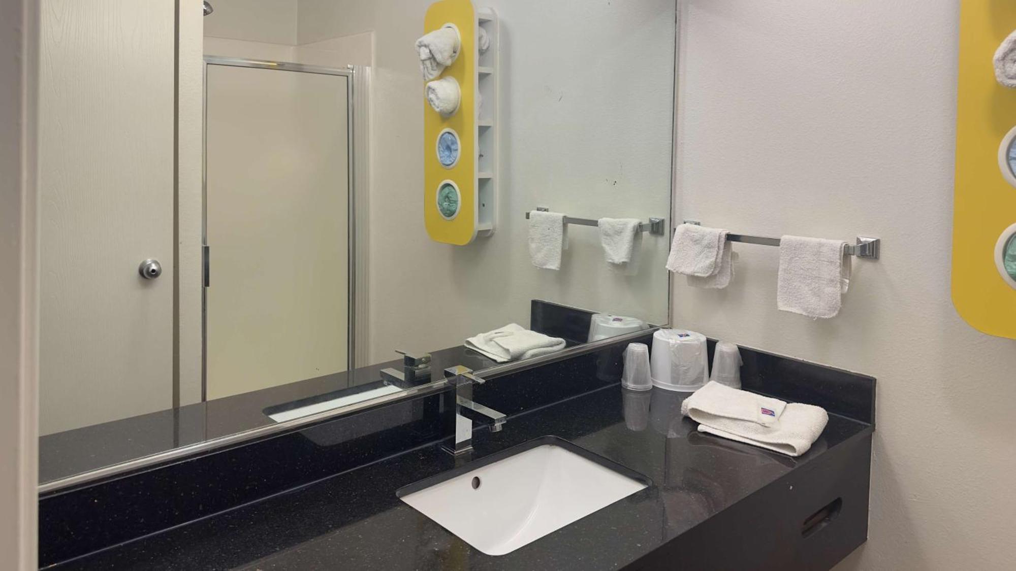 Motel 6-Waterloo, Ia エクステリア 写真