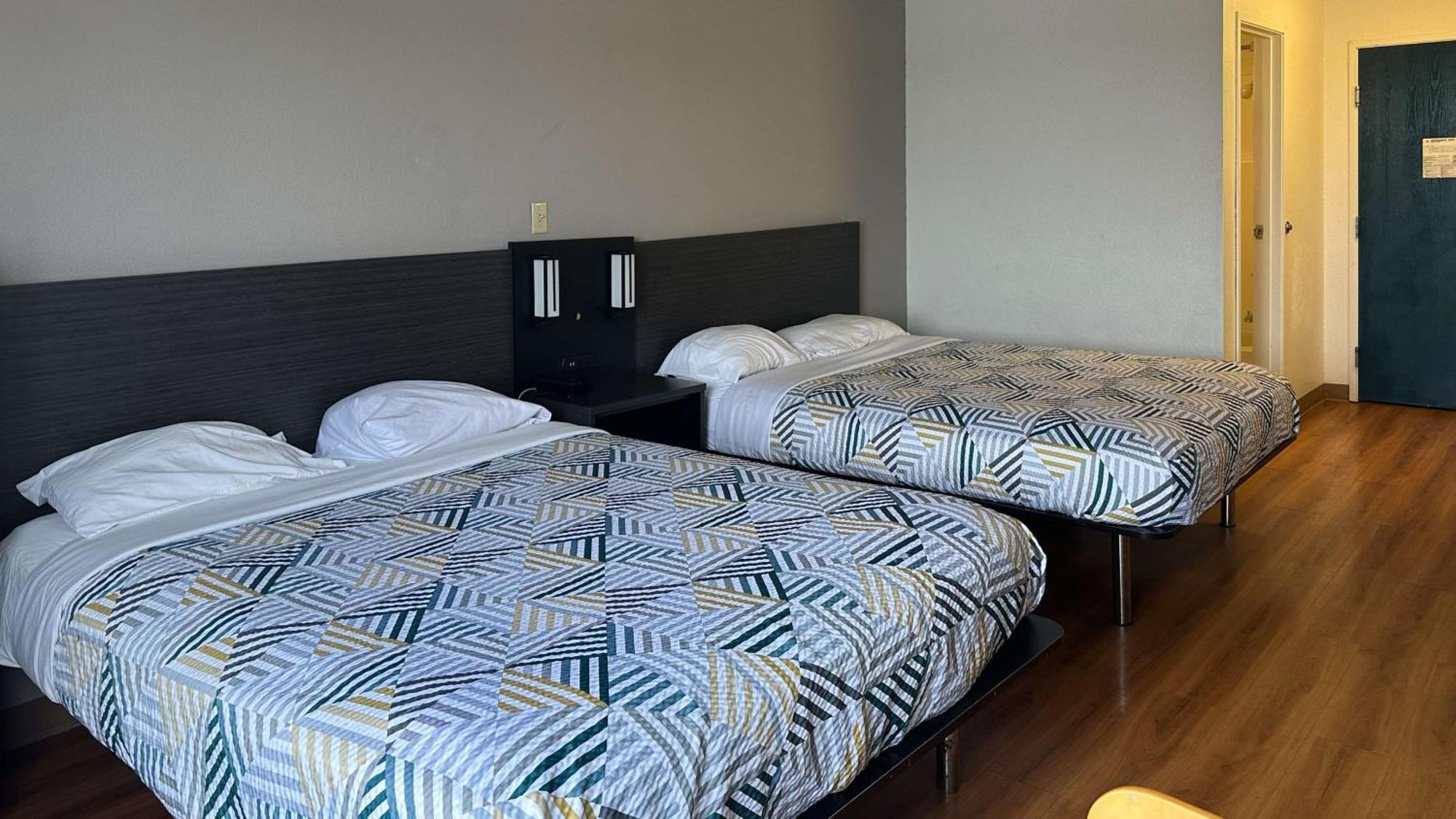 Motel 6-Waterloo, Ia エクステリア 写真
