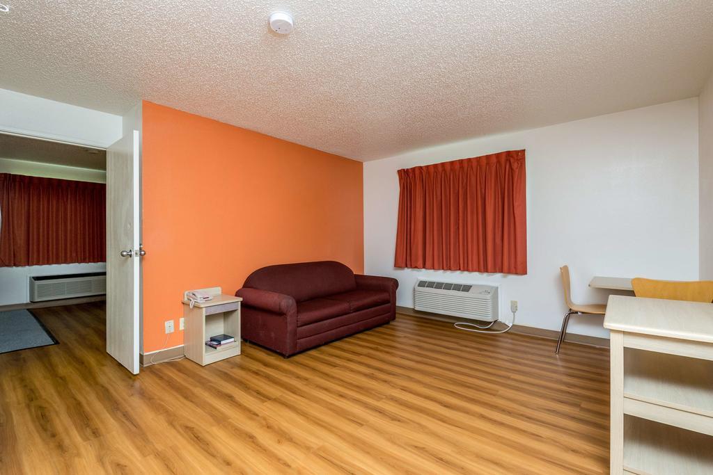 Motel 6-Waterloo, Ia エクステリア 写真