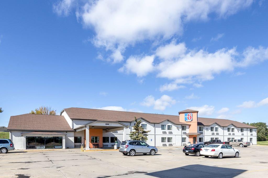 Motel 6-Waterloo, Ia エクステリア 写真