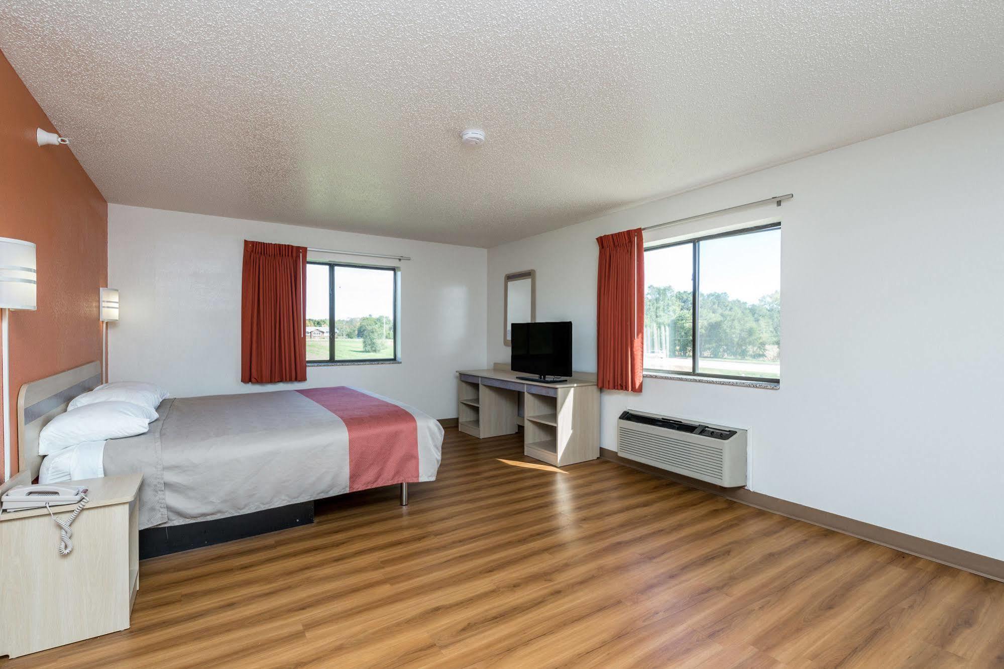 Motel 6-Waterloo, Ia エクステリア 写真
