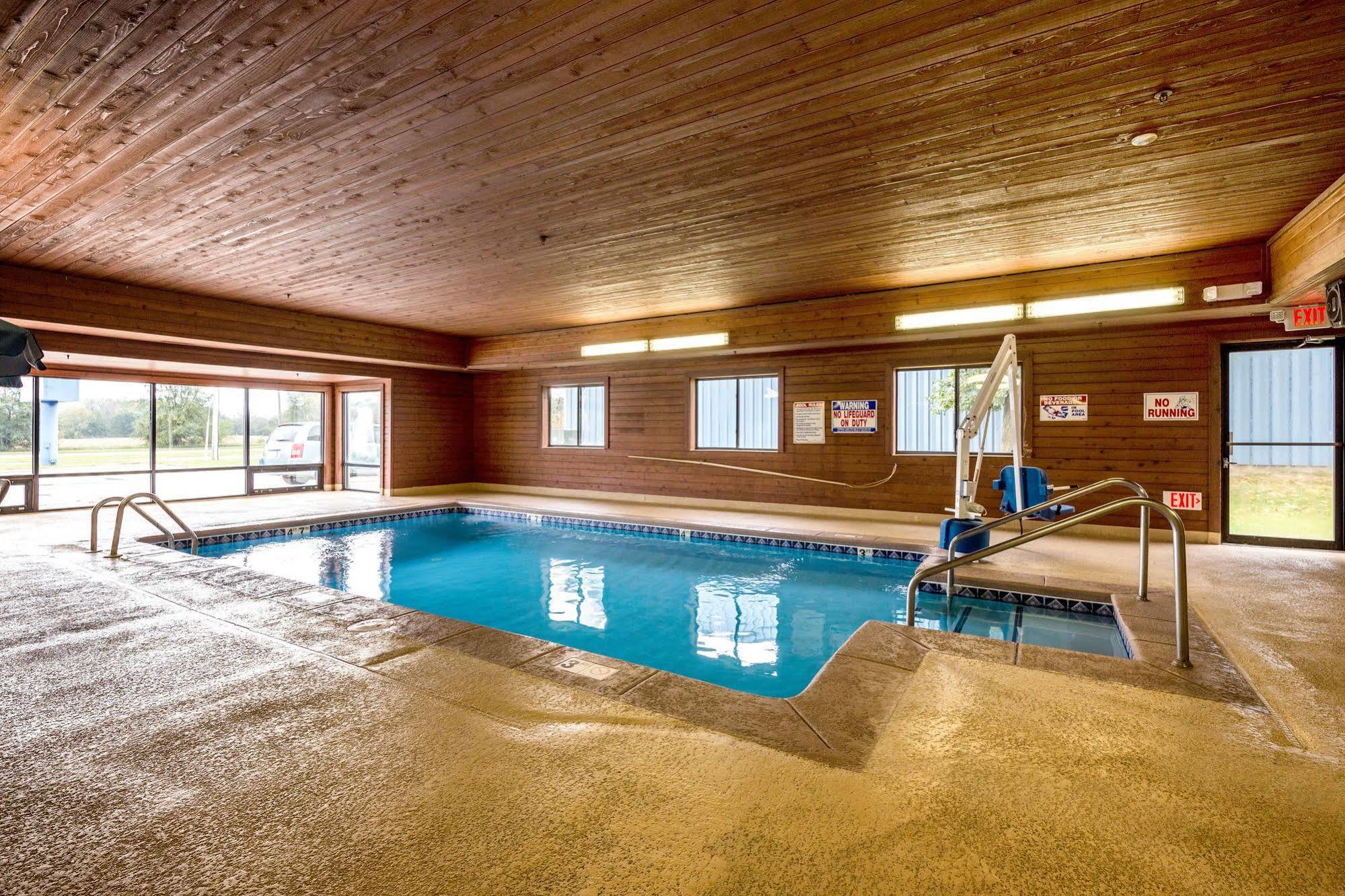 Motel 6-Waterloo, Ia エクステリア 写真